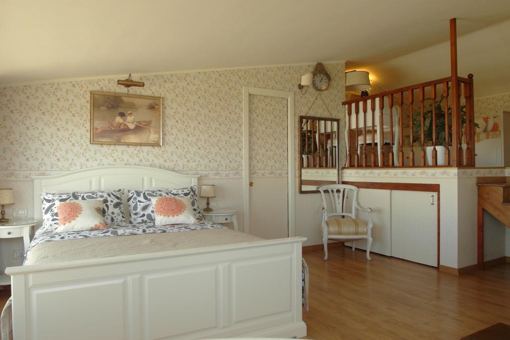 The White Villa Bracciano  Eksteriør billede