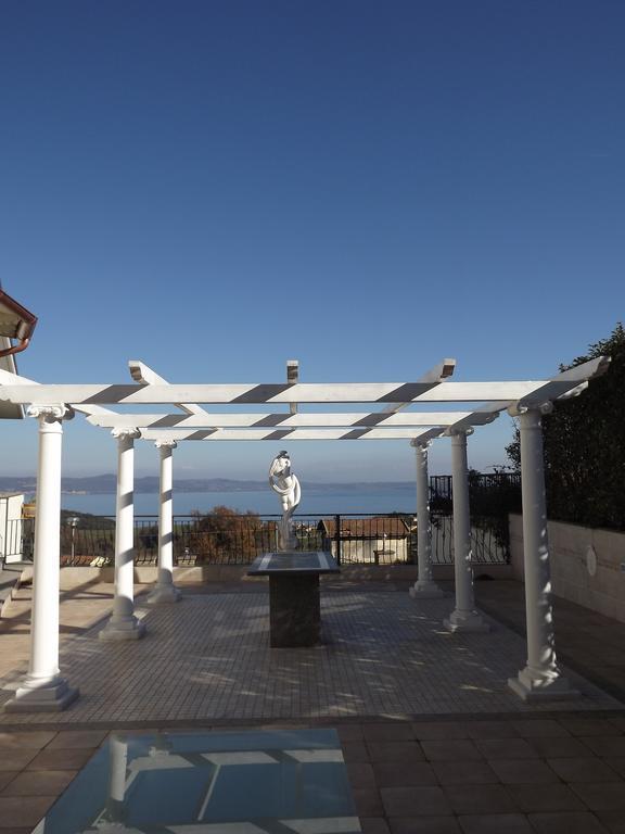 The White Villa Bracciano  Eksteriør billede
